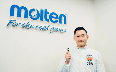 日本初のJBA公認プロフェッショナルレフェリー・ 加藤誉樹さんの仕事道具とそのこだわり